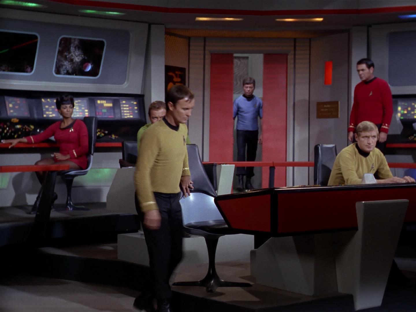 ariane179254_StarTrek_2x18_TheImmunitySyndrome_2068.jpg