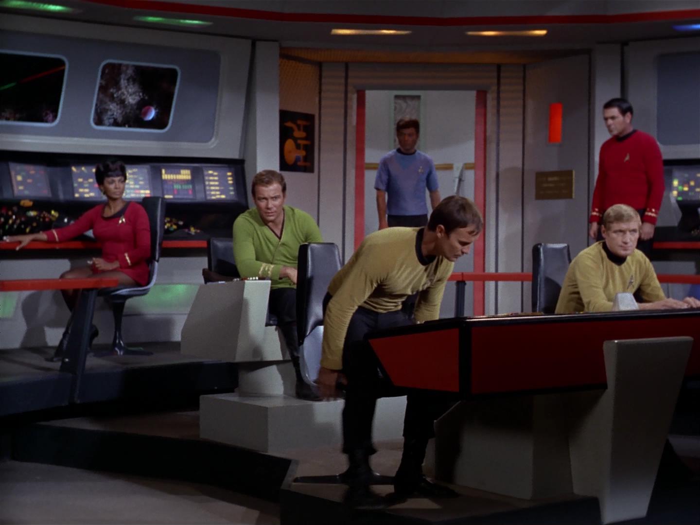 ariane179254_StarTrek_2x18_TheImmunitySyndrome_2069.jpg