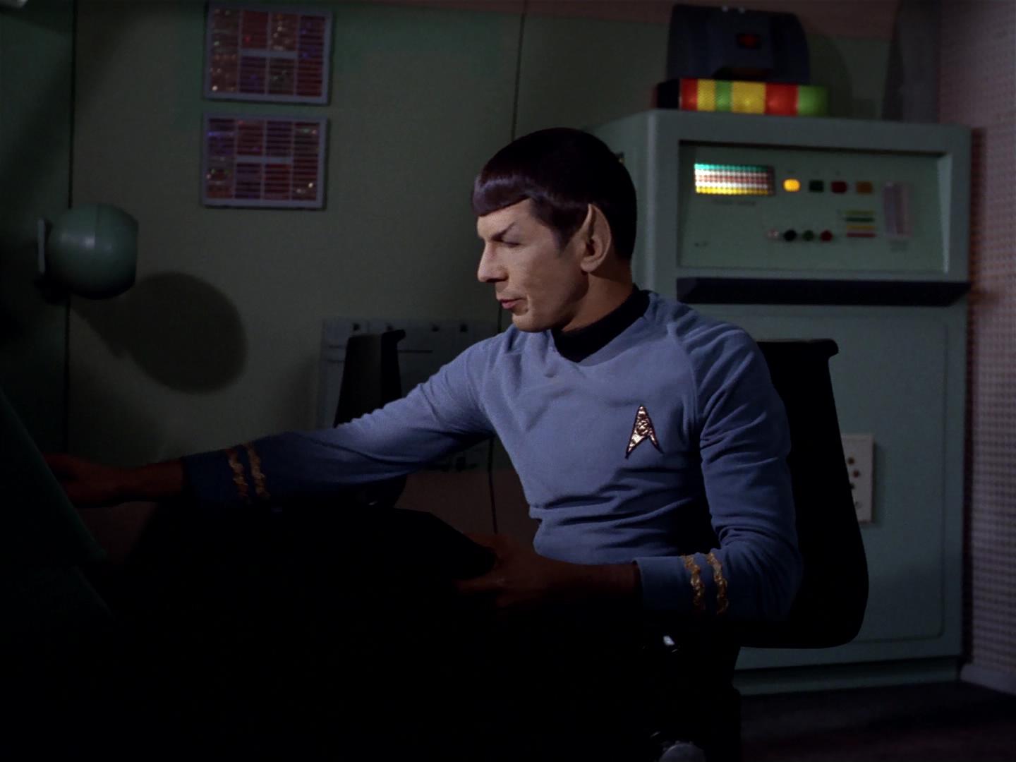 ariane179254_StarTrek_2x18_TheImmunitySyndrome_2145.jpg