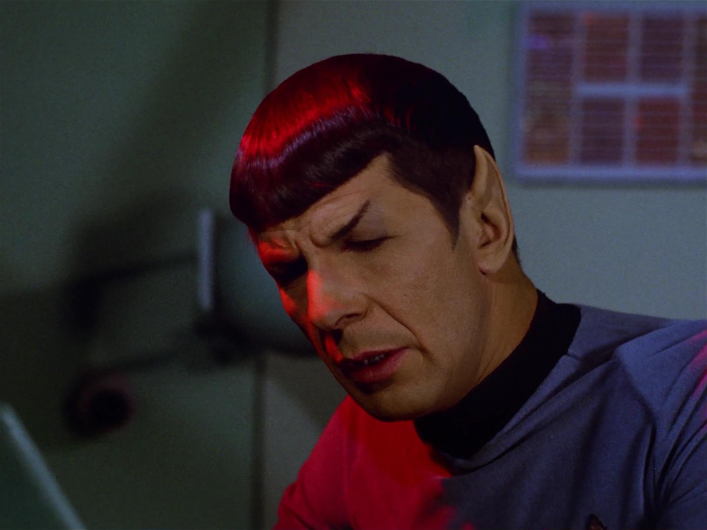 ariane179254_StarTrek_2x18_TheImmunitySyndrome_2357.jpg