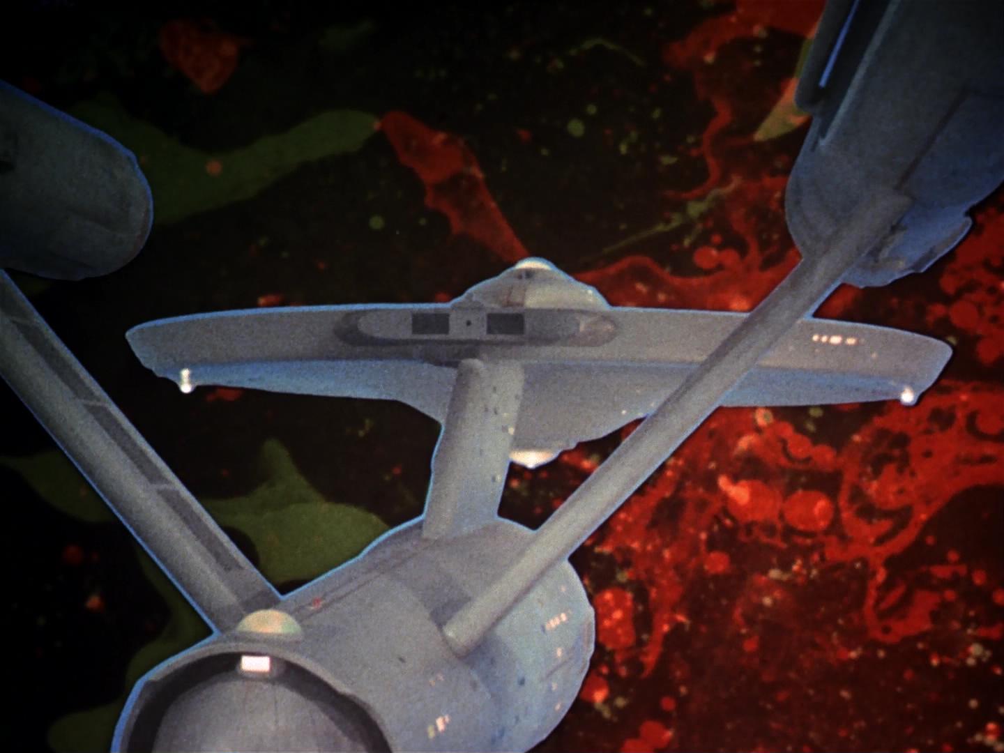 ariane179254_StarTrek_2x18_TheImmunitySyndrome_2414.jpg