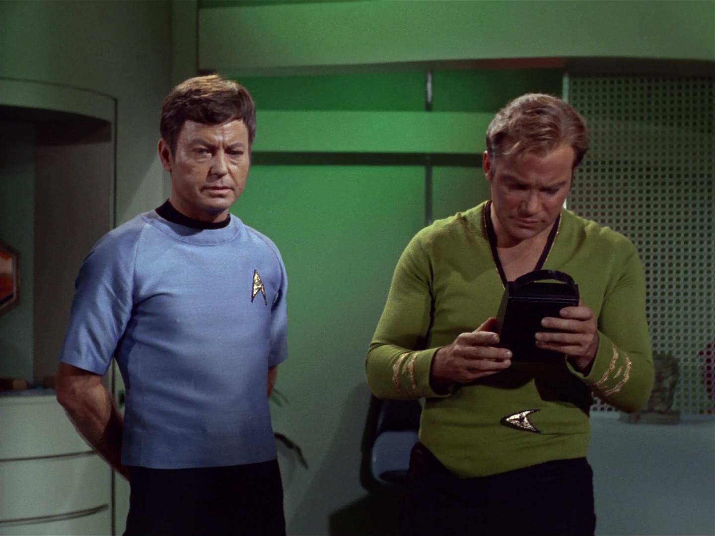 ariane179254_StarTrek_2x18_TheImmunitySyndrome_2437.jpg