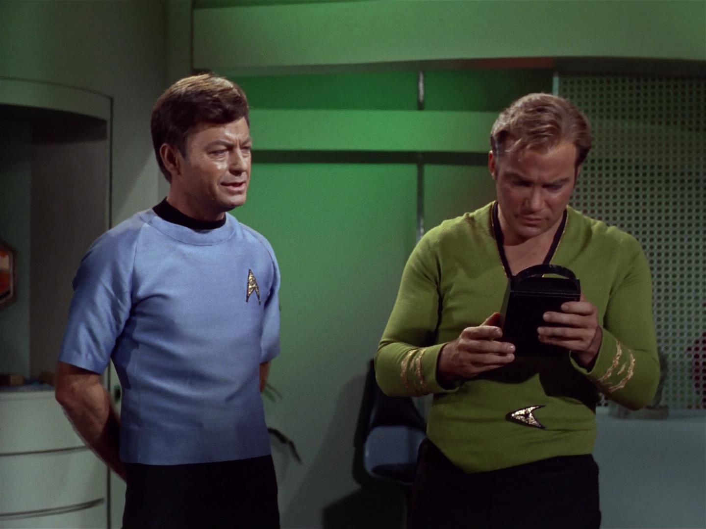 ariane179254_StarTrek_2x18_TheImmunitySyndrome_2439.jpg