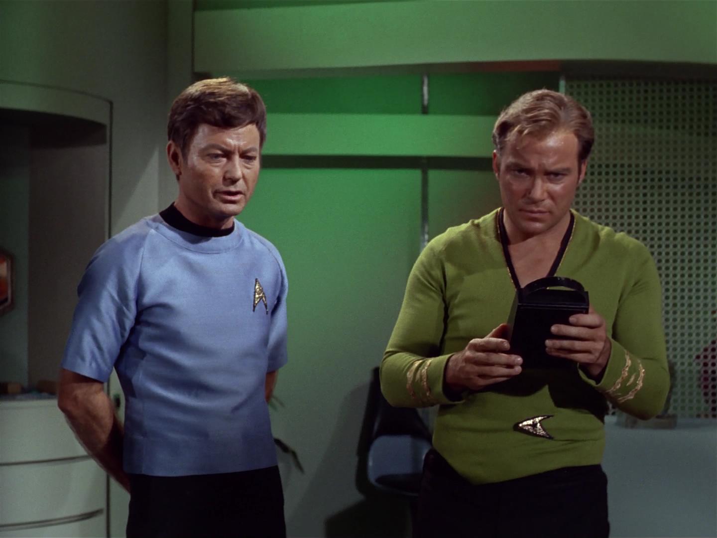 ariane179254_StarTrek_2x18_TheImmunitySyndrome_2443.jpg