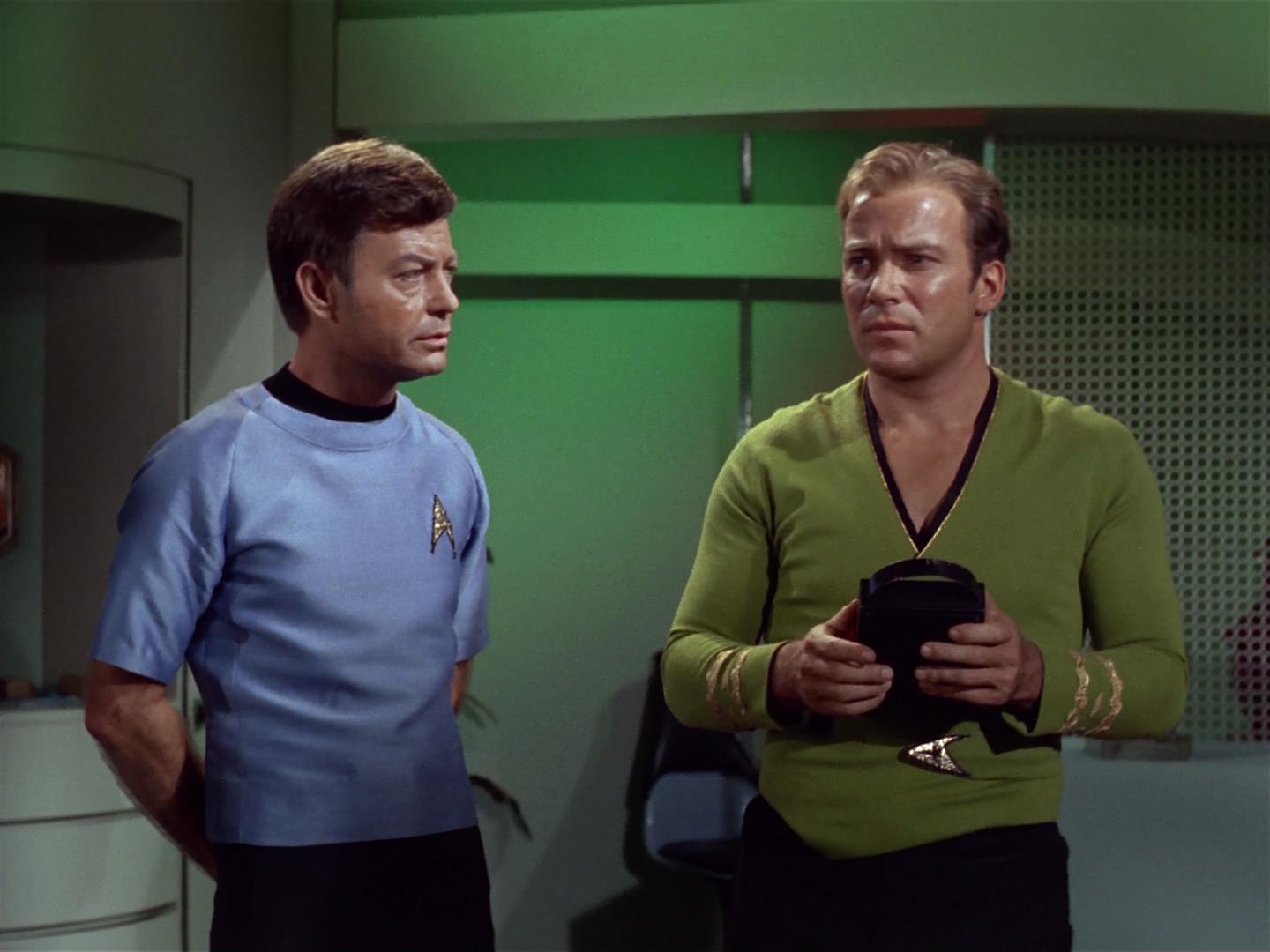 ariane179254_StarTrek_2x18_TheImmunitySyndrome_2447.jpg