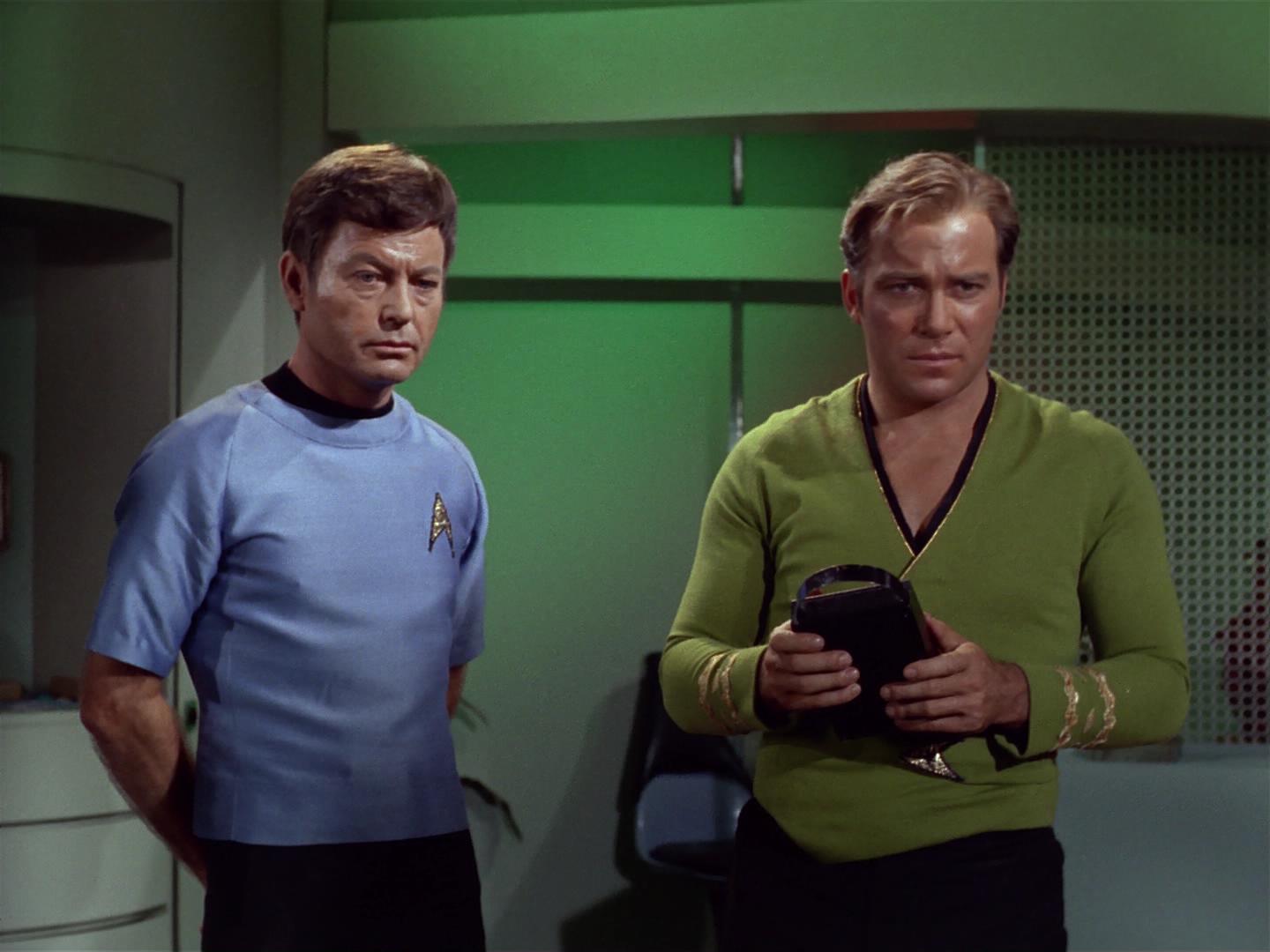 ariane179254_StarTrek_2x18_TheImmunitySyndrome_2453.jpg