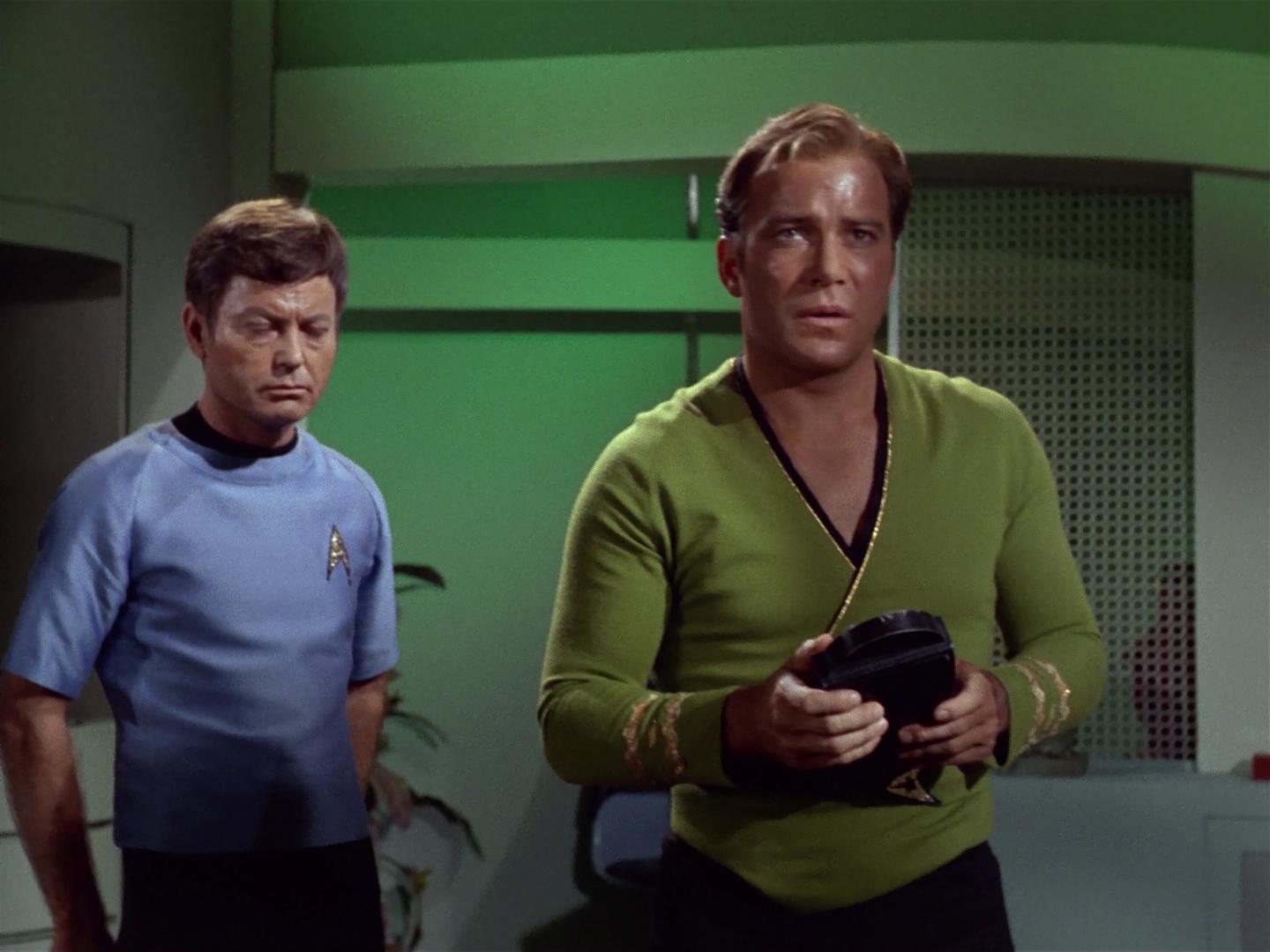 ariane179254_StarTrek_2x18_TheImmunitySyndrome_2456.jpg