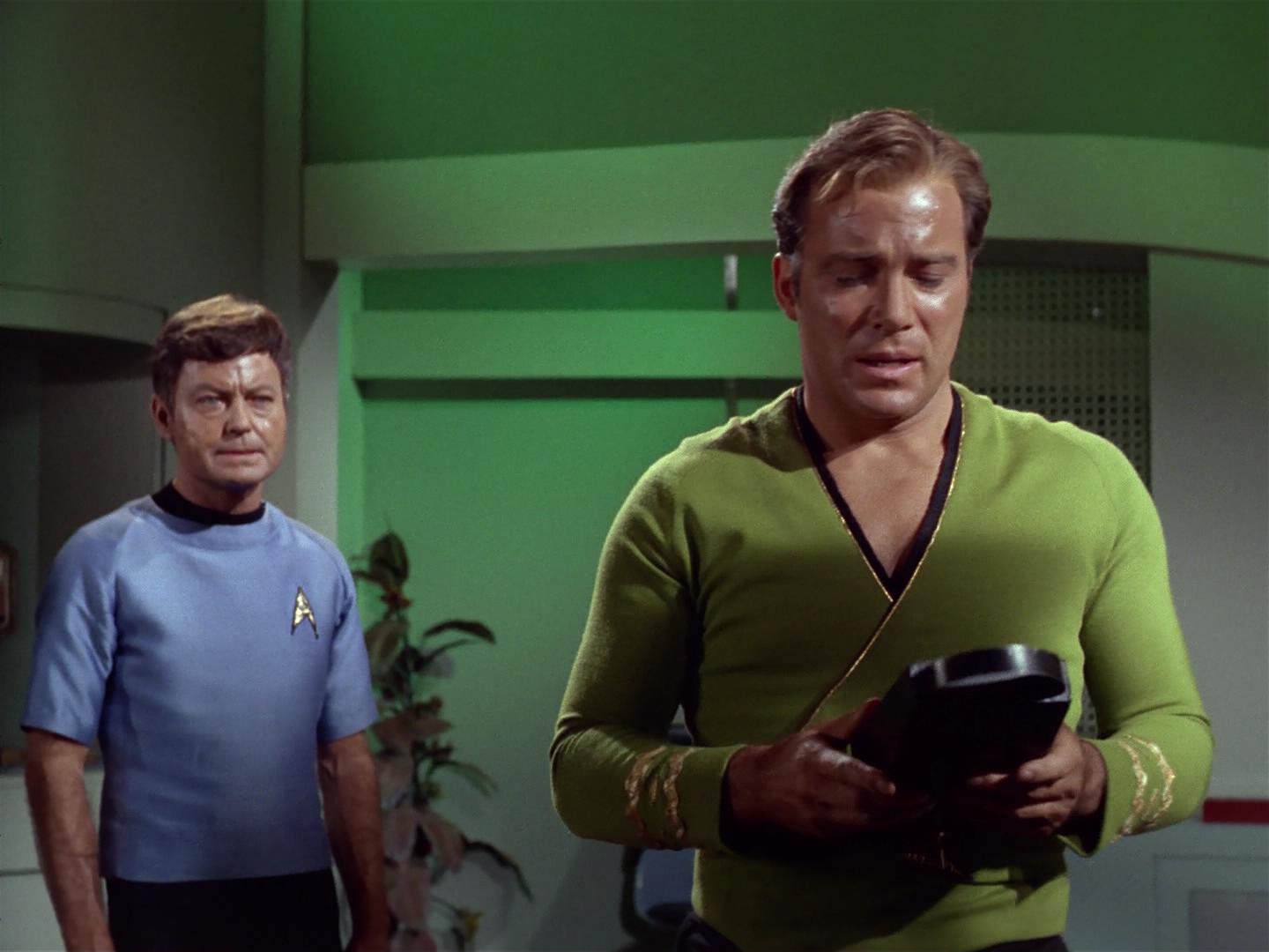 ariane179254_StarTrek_2x18_TheImmunitySyndrome_2460.jpg