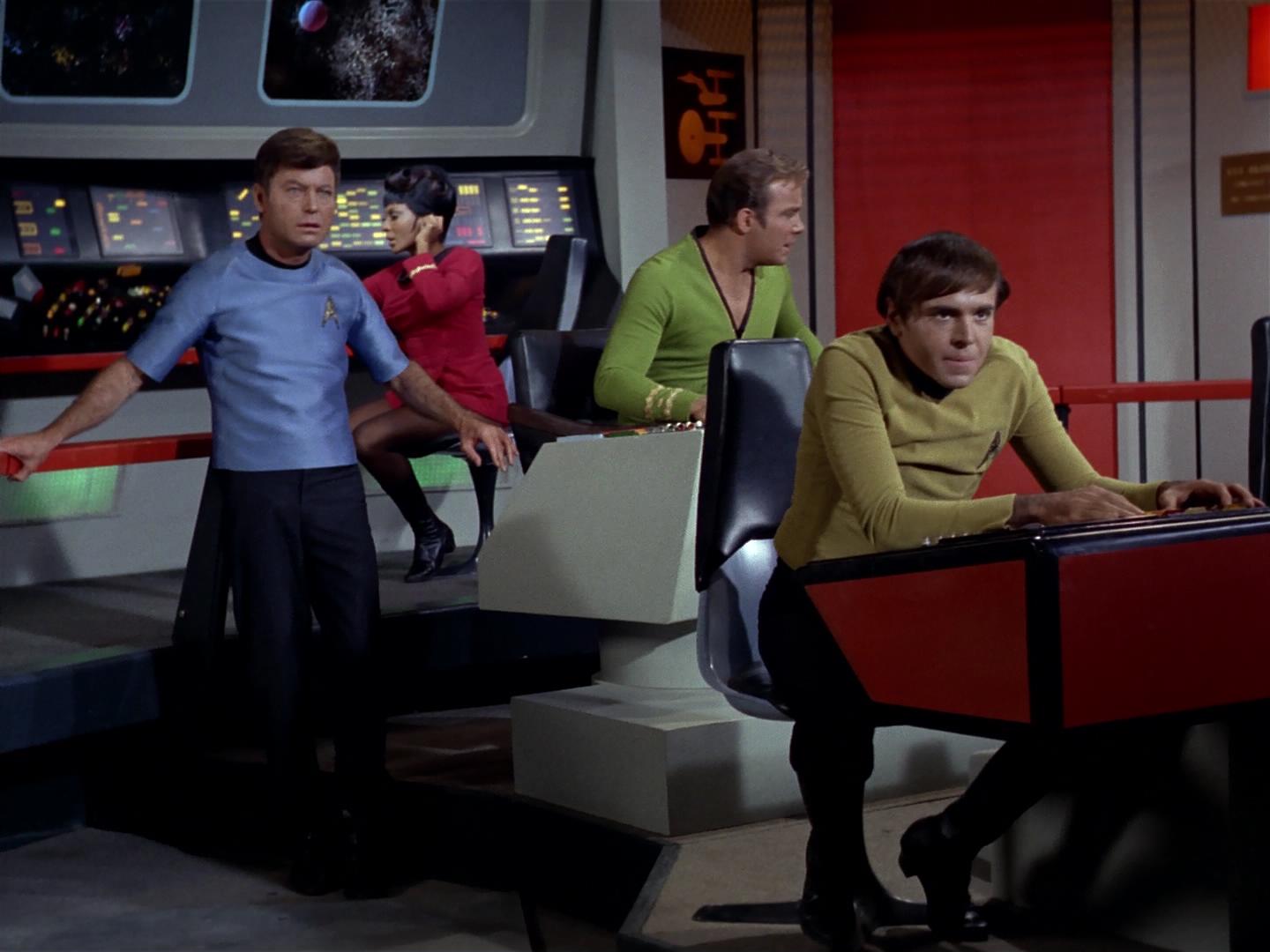 ariane179254_StarTrek_2x18_TheImmunitySyndrome_2685.jpg