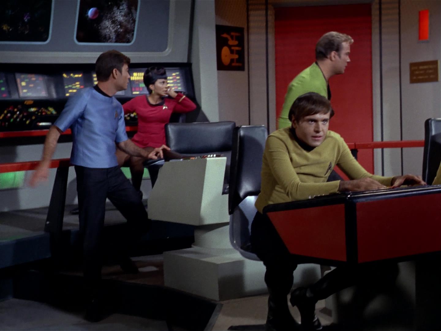ariane179254_StarTrek_2x18_TheImmunitySyndrome_2690.jpg