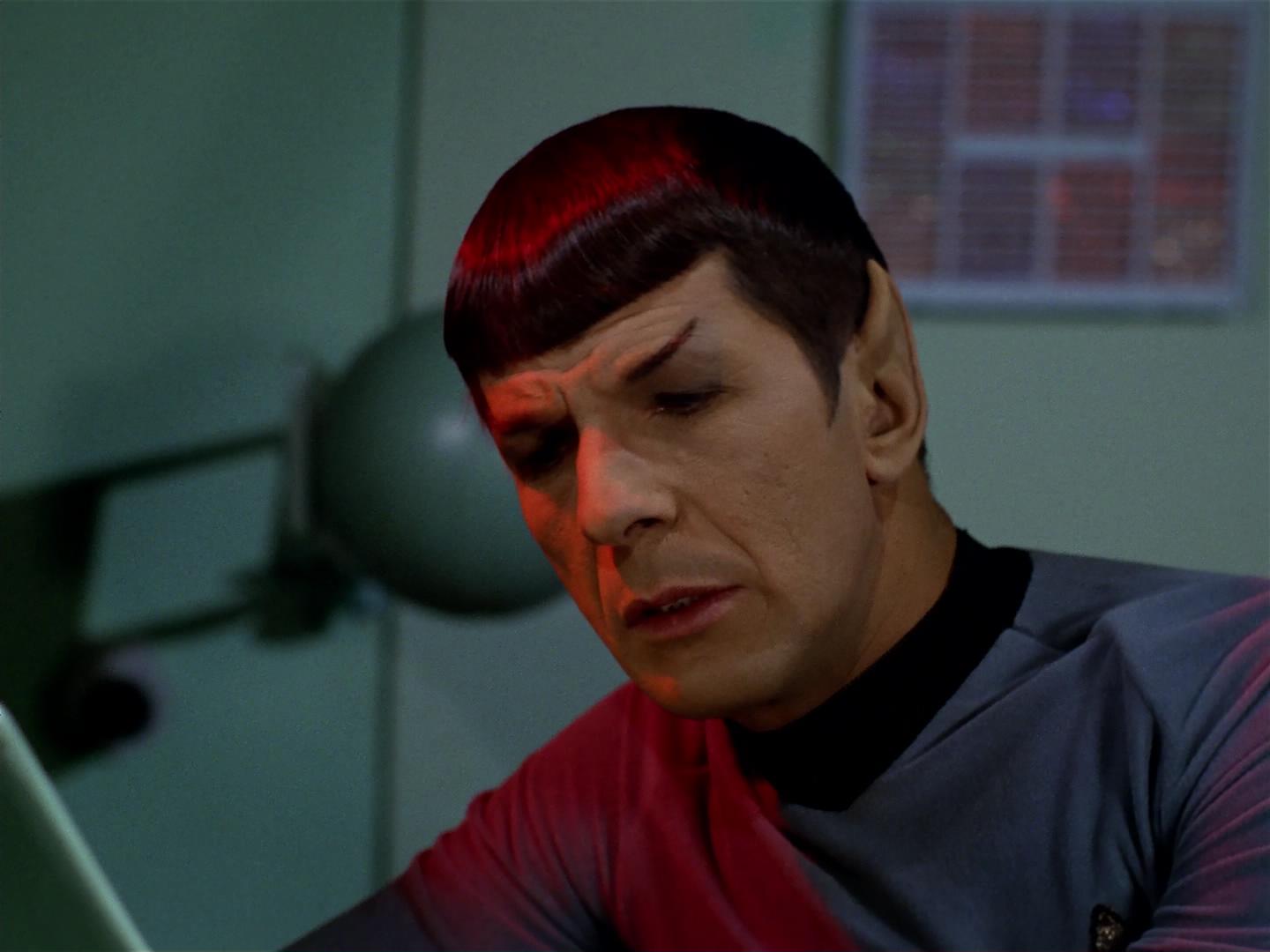 ariane179254_StarTrek_2x18_TheImmunitySyndrome_2810.jpg