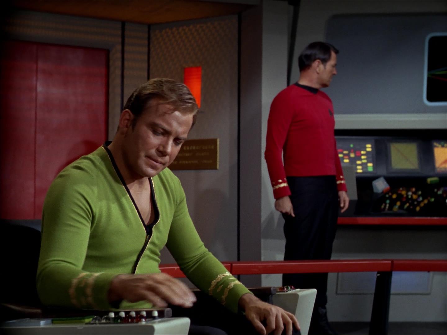 ariane179254_StarTrek_2x18_TheImmunitySyndrome_2931.jpg