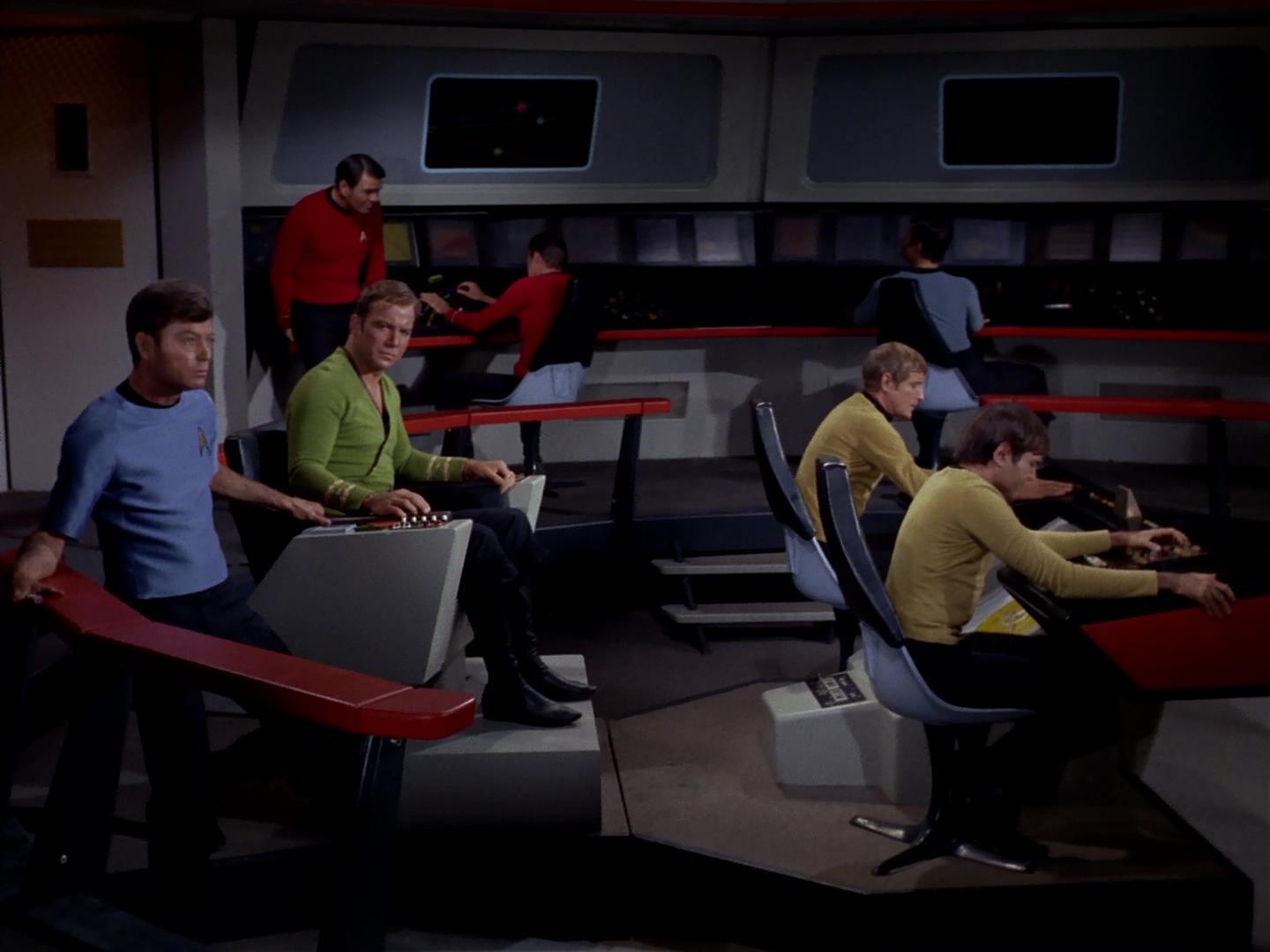 ariane179254_StarTrek_2x18_TheImmunitySyndrome_2967.jpg