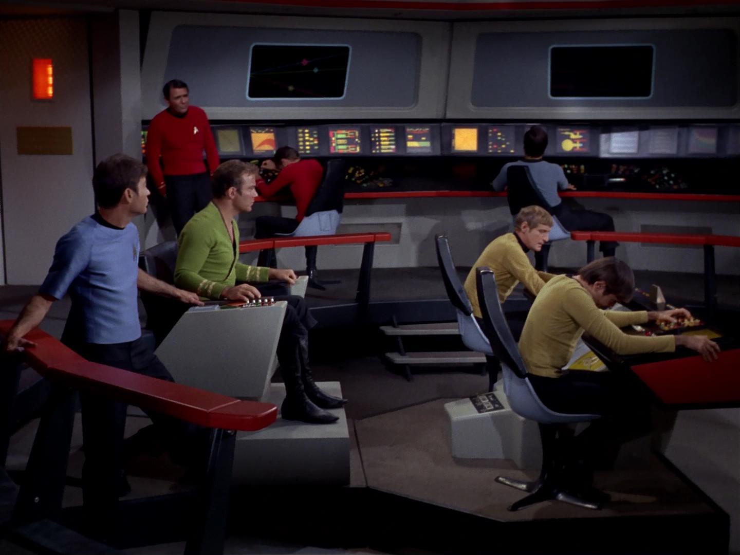 ariane179254_StarTrek_2x18_TheImmunitySyndrome_2968.jpg