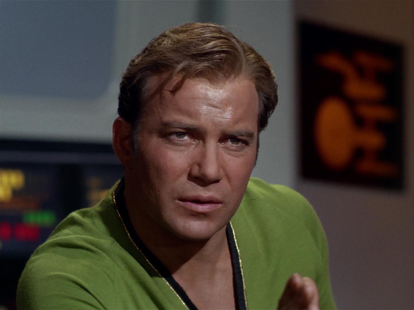 ariane179254_StarTrek_2x18_TheImmunitySyndrome_3004.jpg