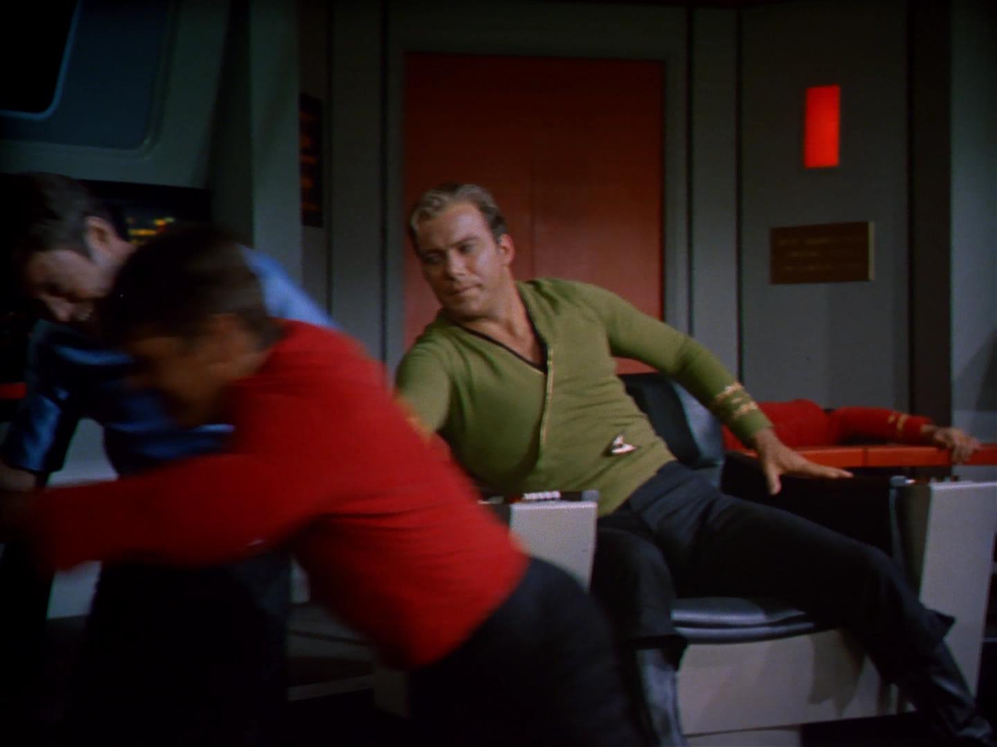 ariane179254_StarTrek_2x18_TheImmunitySyndrome_3114.jpg