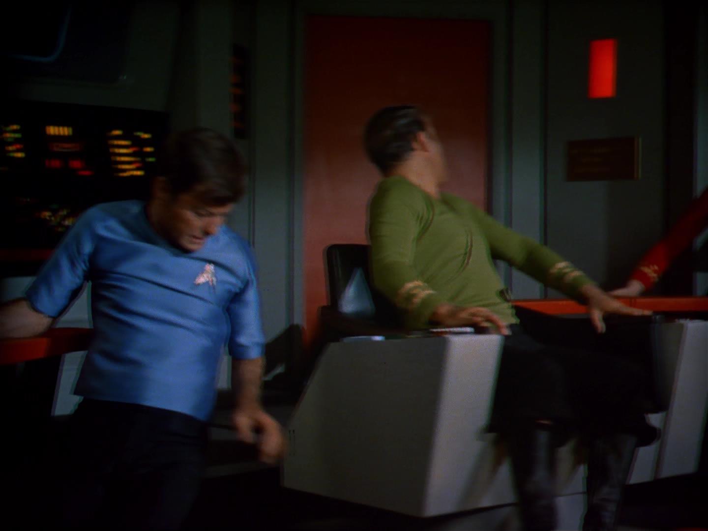 ariane179254_StarTrek_2x18_TheImmunitySyndrome_3116.jpg