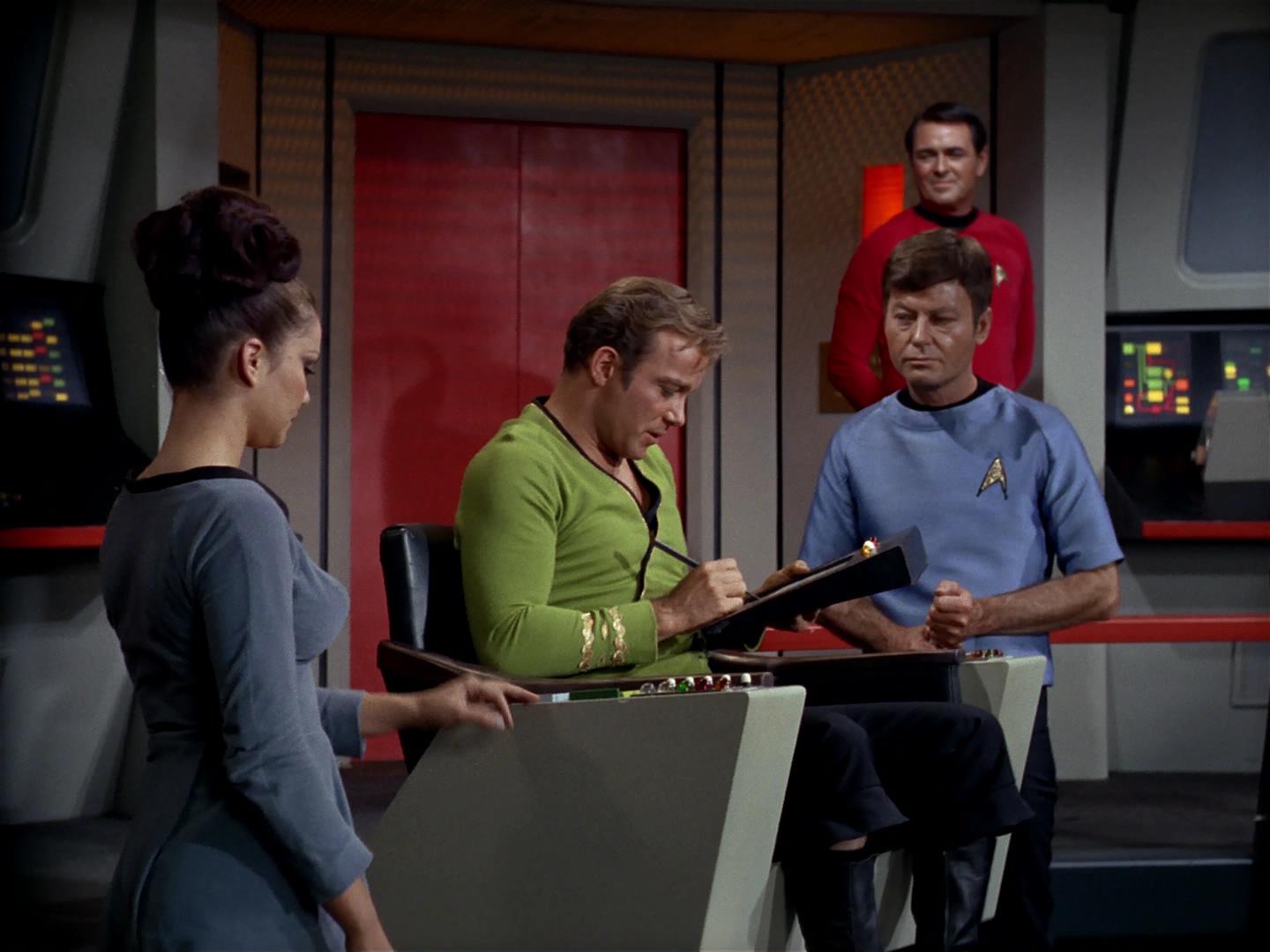 ariane179254_StarTrek_2x18_TheImmunitySyndrome_3222.jpg