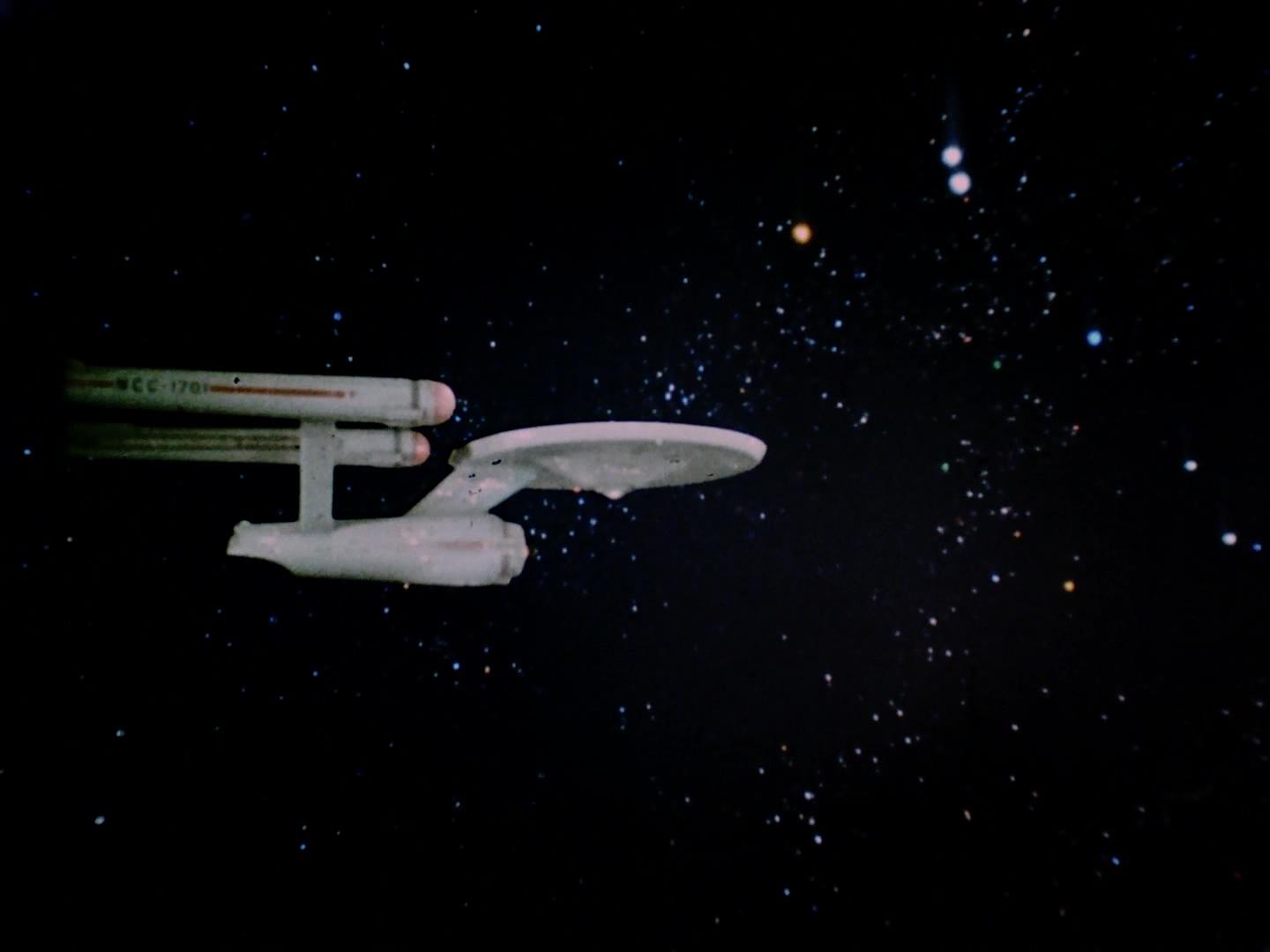 ariane179254_StarTrek_2x18_TheImmunitySyndrome_3235.jpg
