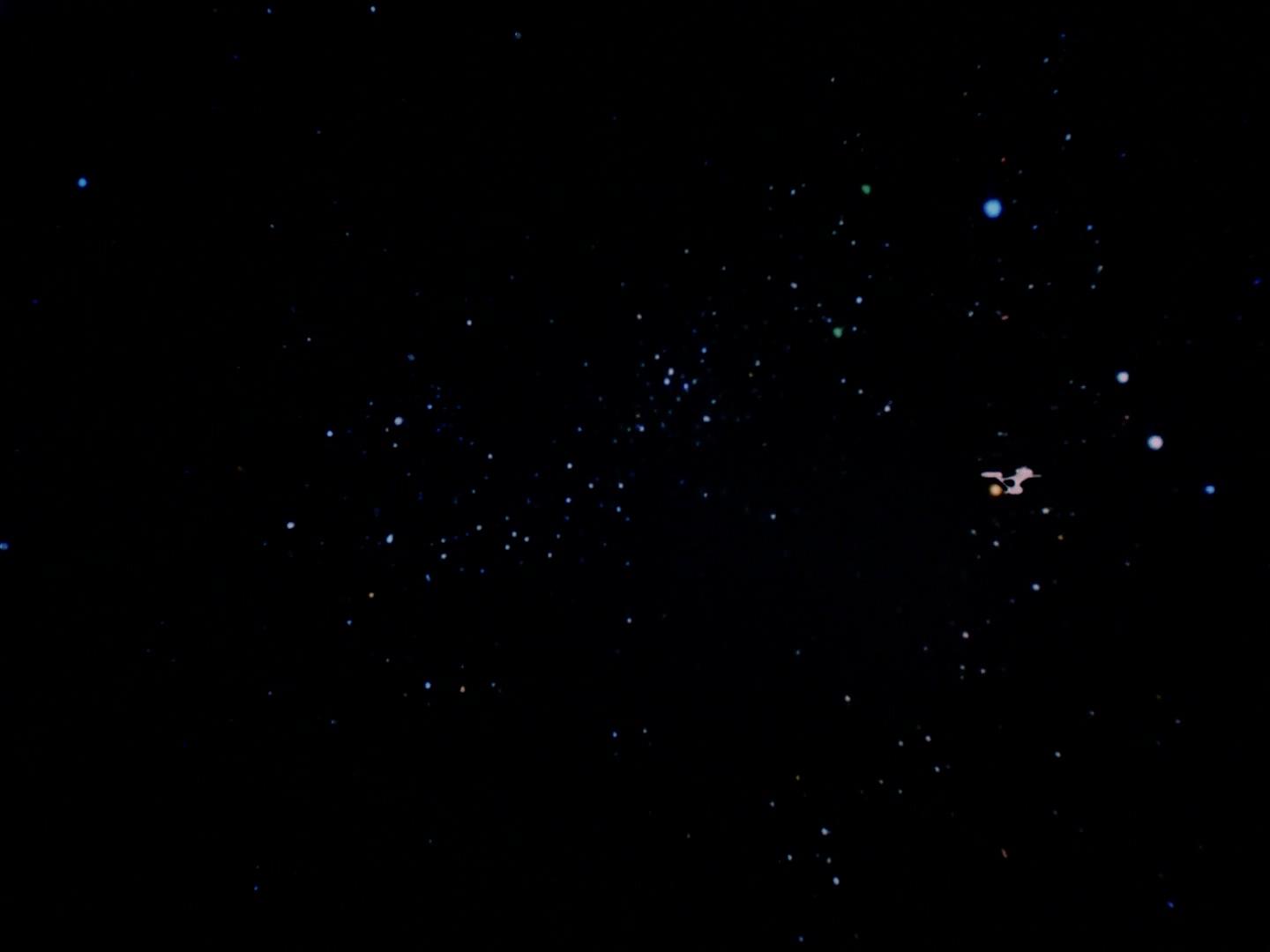 ariane179254_StarTrek_2x18_TheImmunitySyndrome_3243.jpg