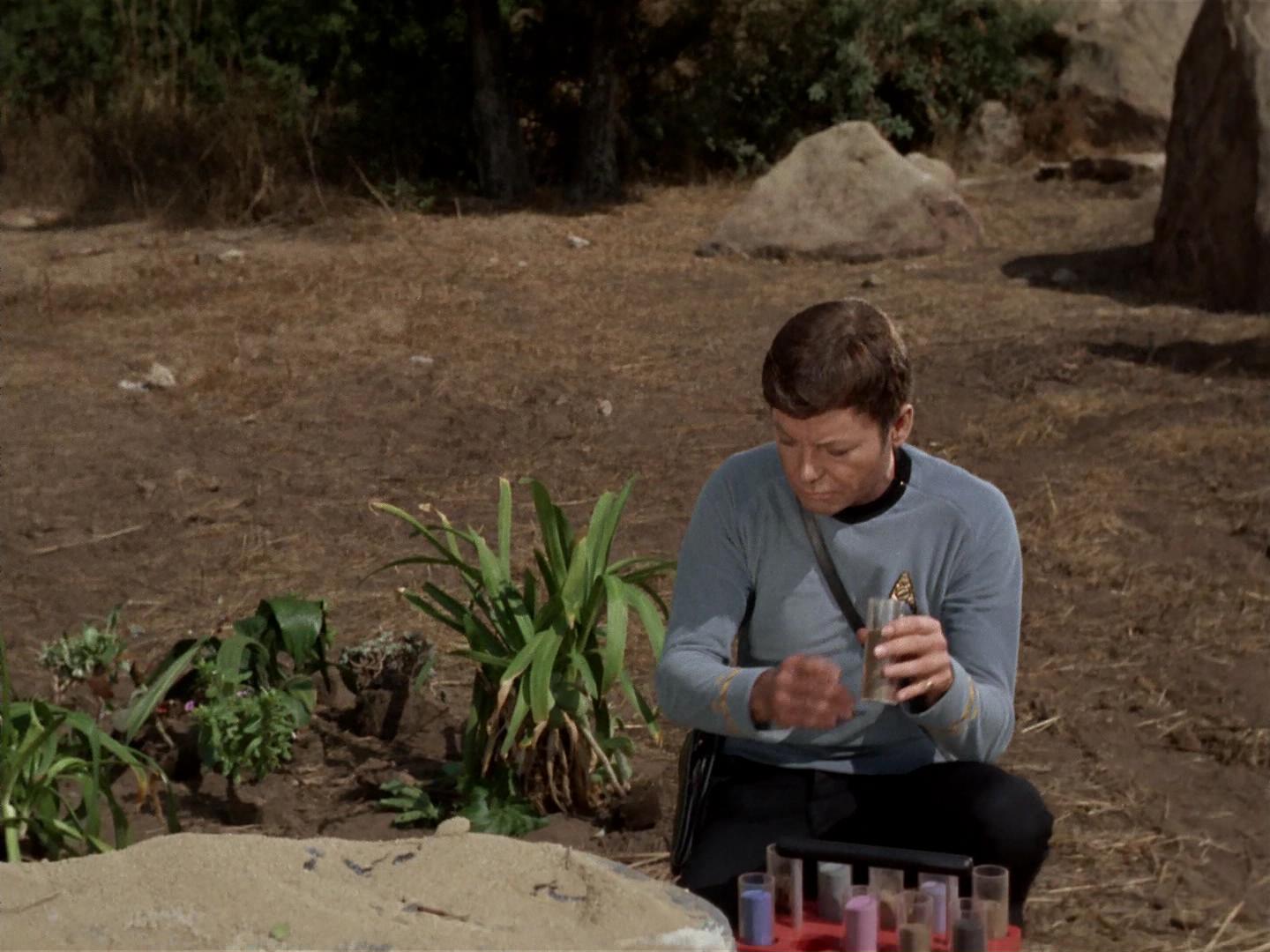 ariane179254_StarTrek_2x19_APrivateLittleWar_0011.jpg