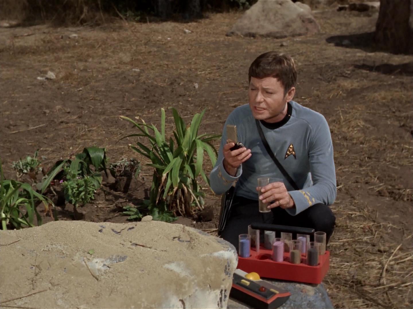 ariane179254_StarTrek_2x19_APrivateLittleWar_0018.jpg