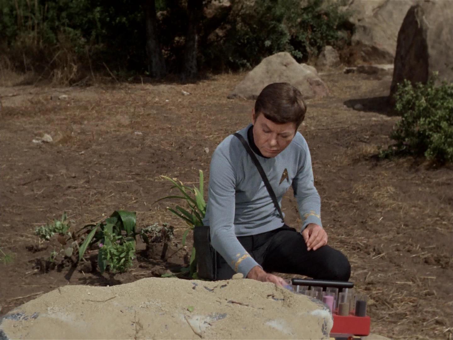 ariane179254_StarTrek_2x19_APrivateLittleWar_0174.jpg