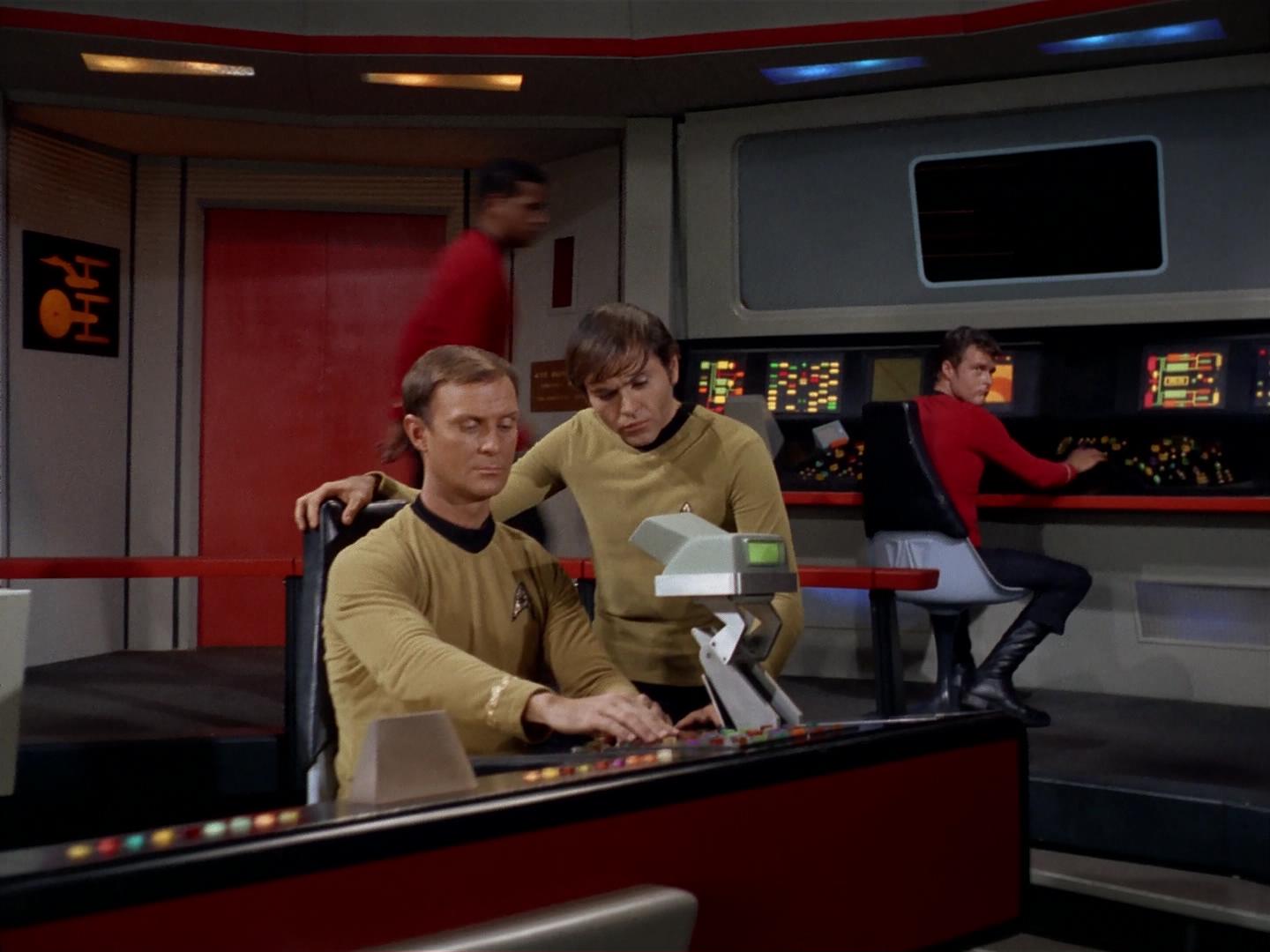ariane179254_StarTrek_2x19_APrivateLittleWar_0361.jpg