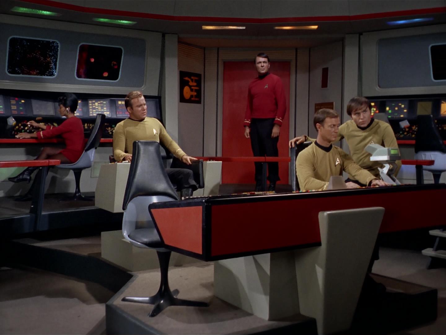 ariane179254_StarTrek_2x19_APrivateLittleWar_0377.jpg