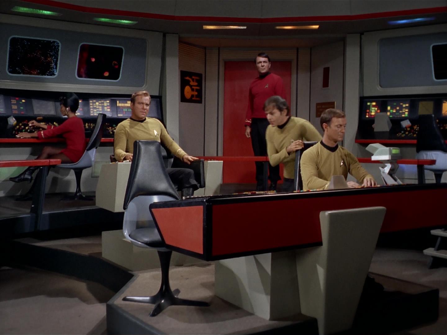 ariane179254_StarTrek_2x19_APrivateLittleWar_0380.jpg