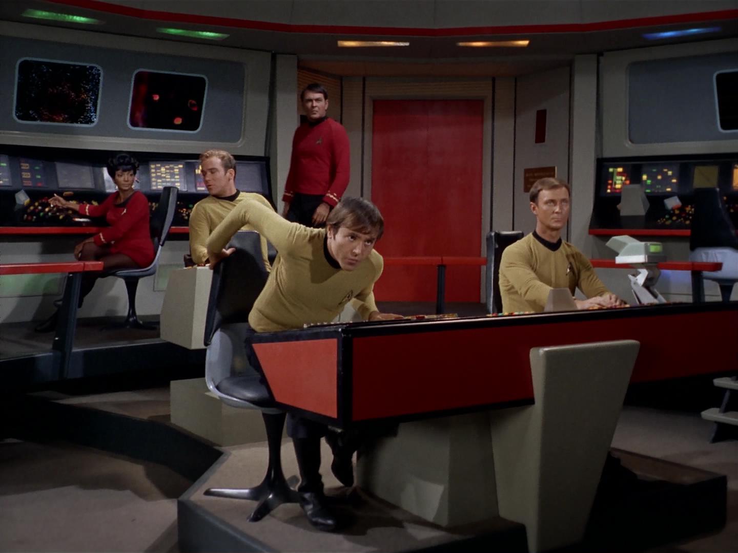 ariane179254_StarTrek_2x19_APrivateLittleWar_0383.jpg