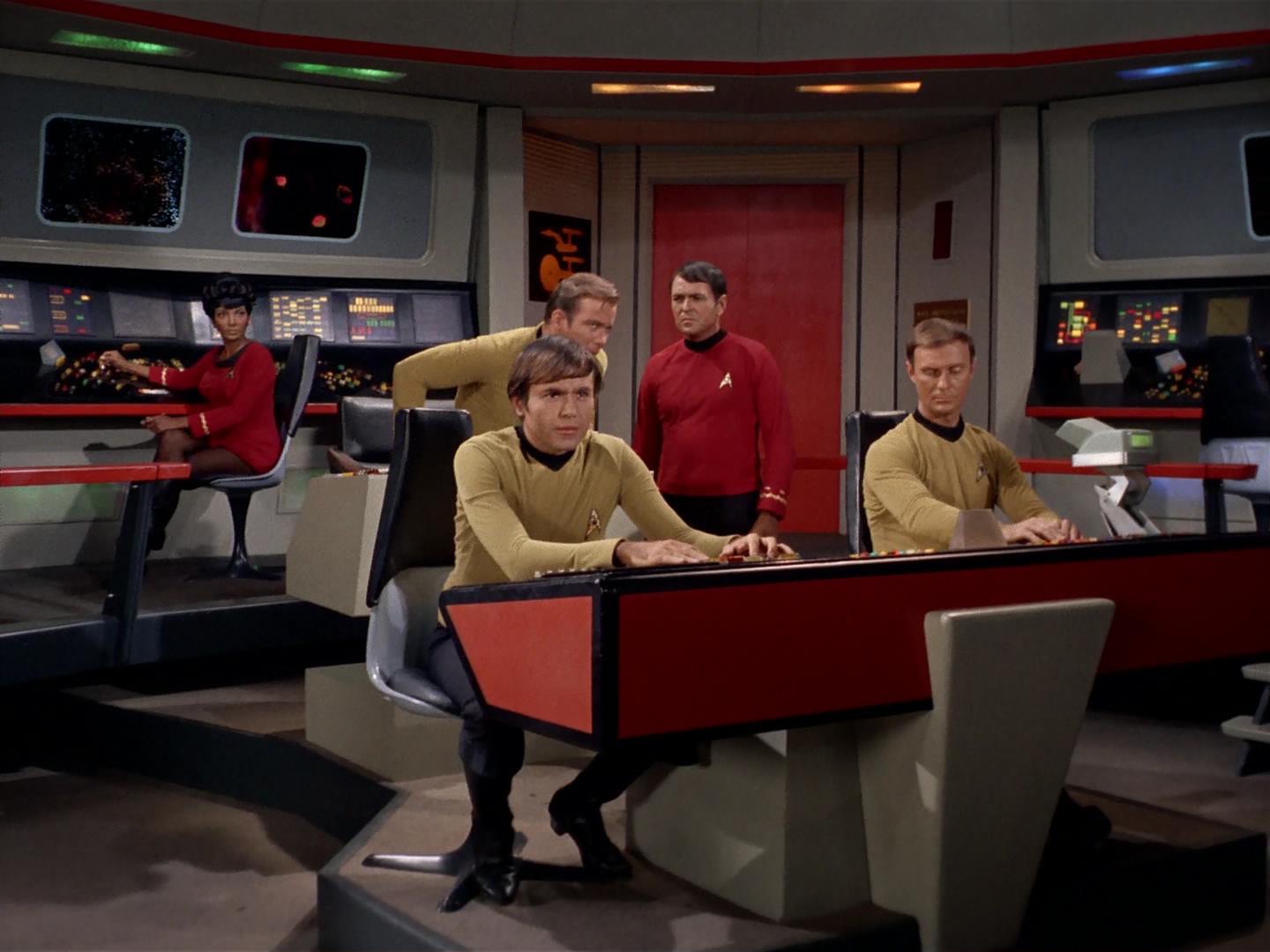 ariane179254_StarTrek_2x19_APrivateLittleWar_0399.jpg