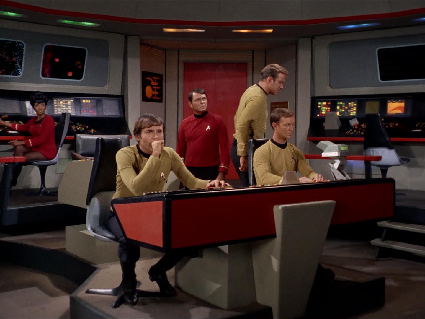 ariane179254_StarTrek_2x19_APrivateLittleWar_0401.jpg