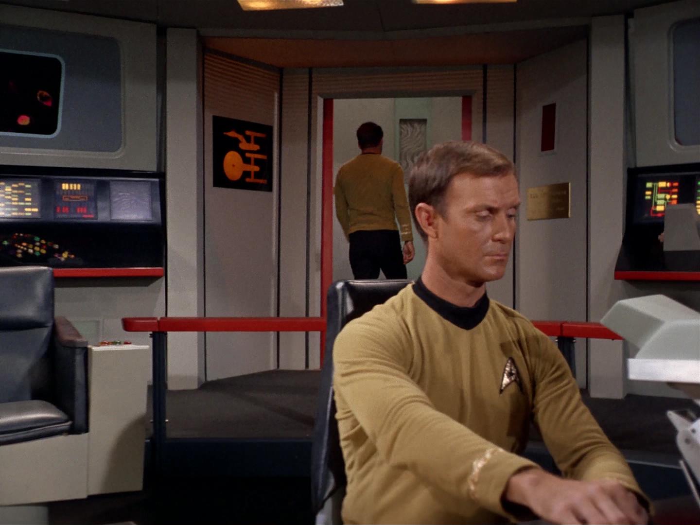ariane179254_StarTrek_2x19_APrivateLittleWar_0472.jpg