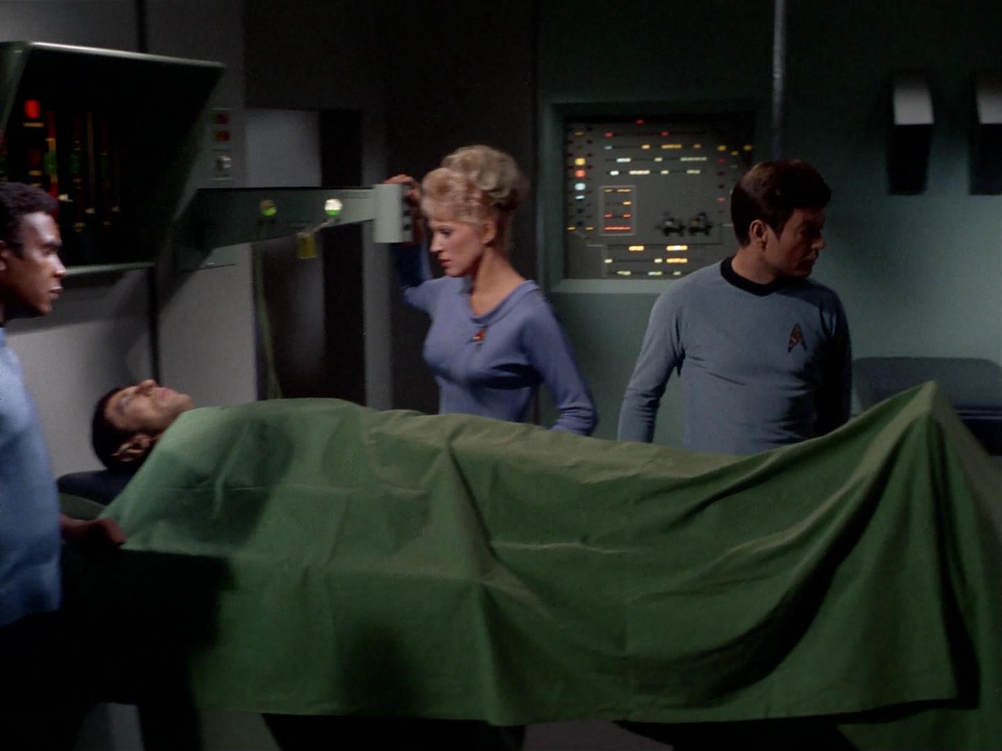ariane179254_StarTrek_2x19_APrivateLittleWar_0498.jpg