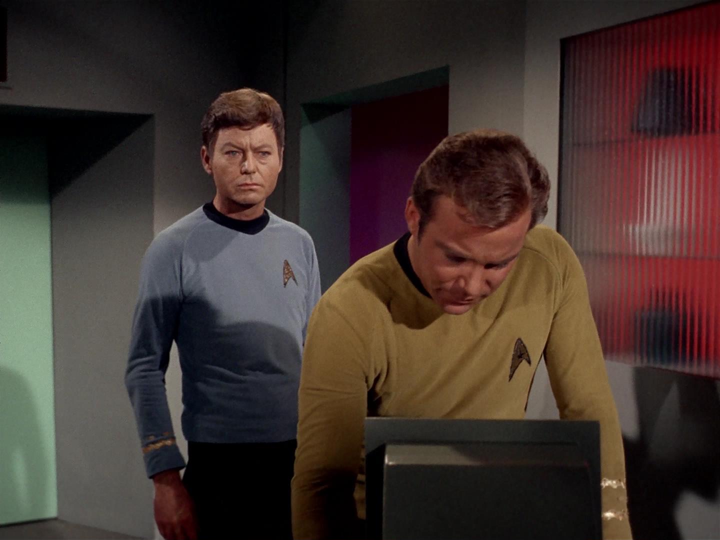 ariane179254_StarTrek_2x19_APrivateLittleWar_0565.jpg