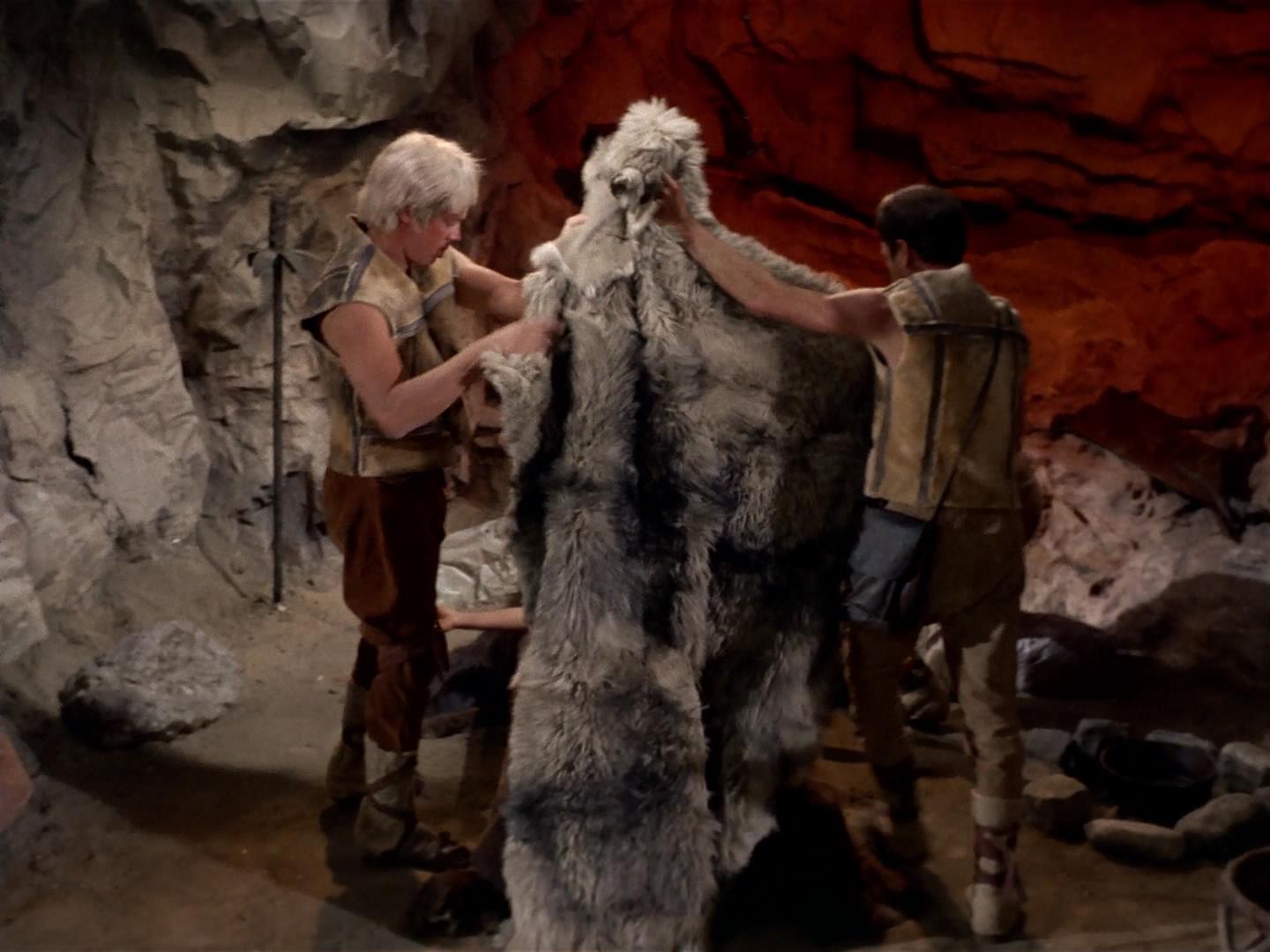 ariane179254_StarTrek_2x19_APrivateLittleWar_0817.jpg