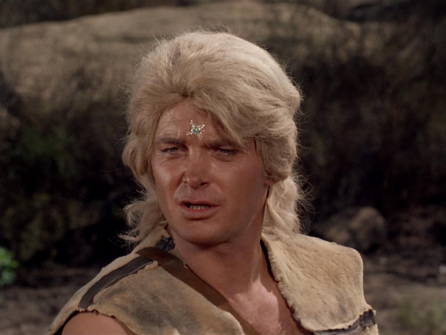 ariane179254_StarTrek_2x19_APrivateLittleWar_0915.jpg
