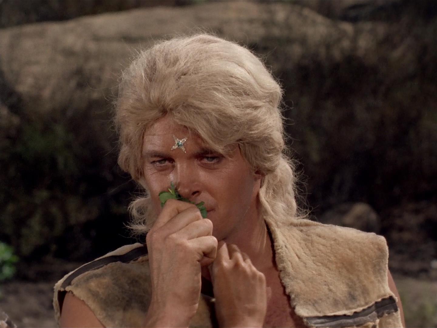 ariane179254_StarTrek_2x19_APrivateLittleWar_0940.jpg