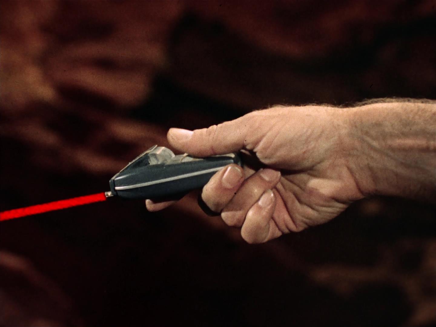 ariane179254_StarTrek_2x19_APrivateLittleWar_1052.jpg