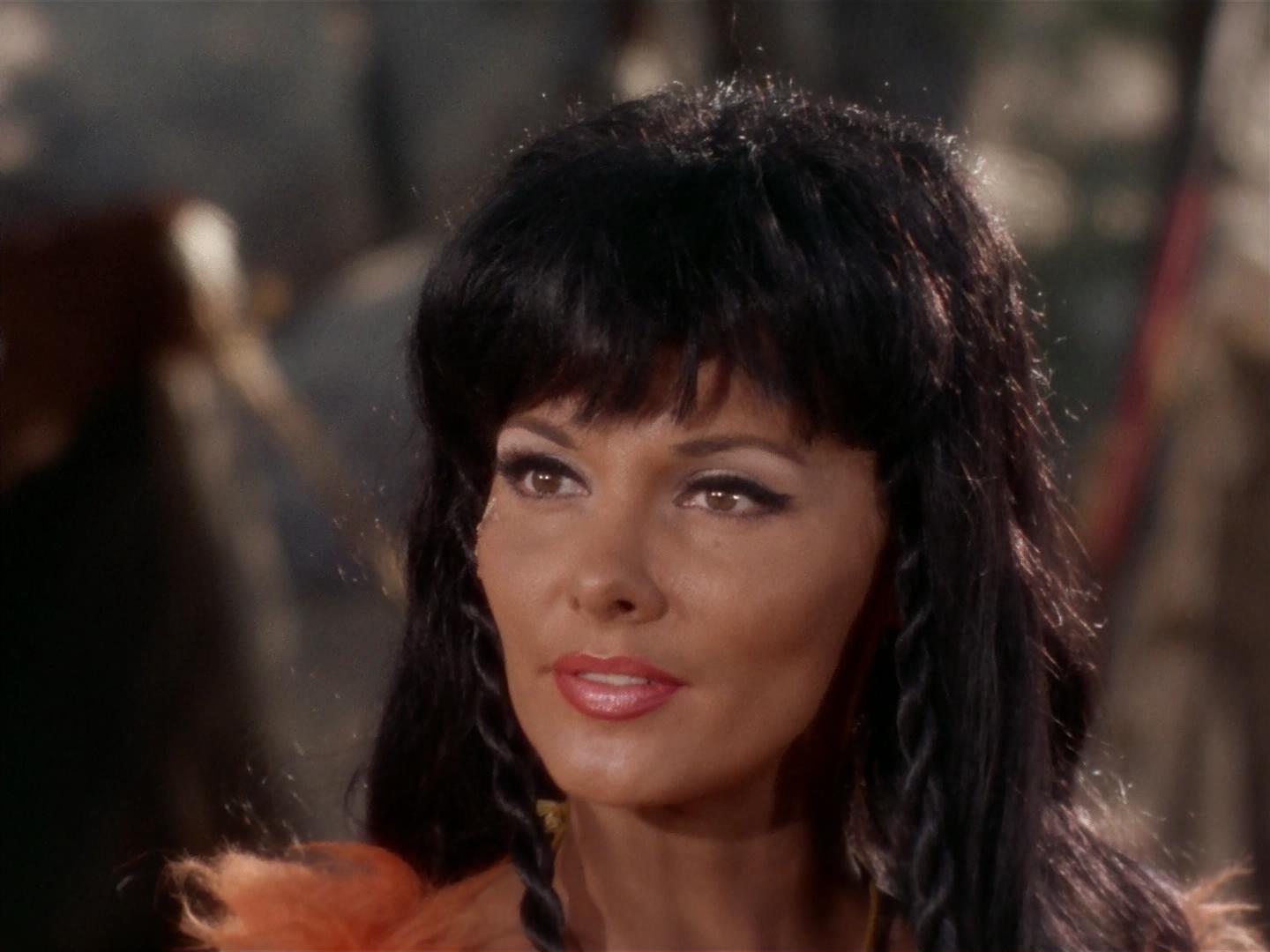 ariane179254_StarTrek_2x19_APrivateLittleWar_1110.jpg