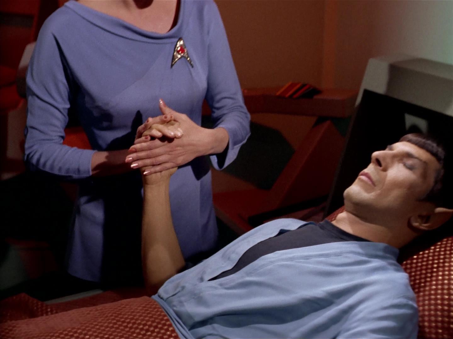 ariane179254_StarTrek_2x19_APrivateLittleWar_1142.jpg