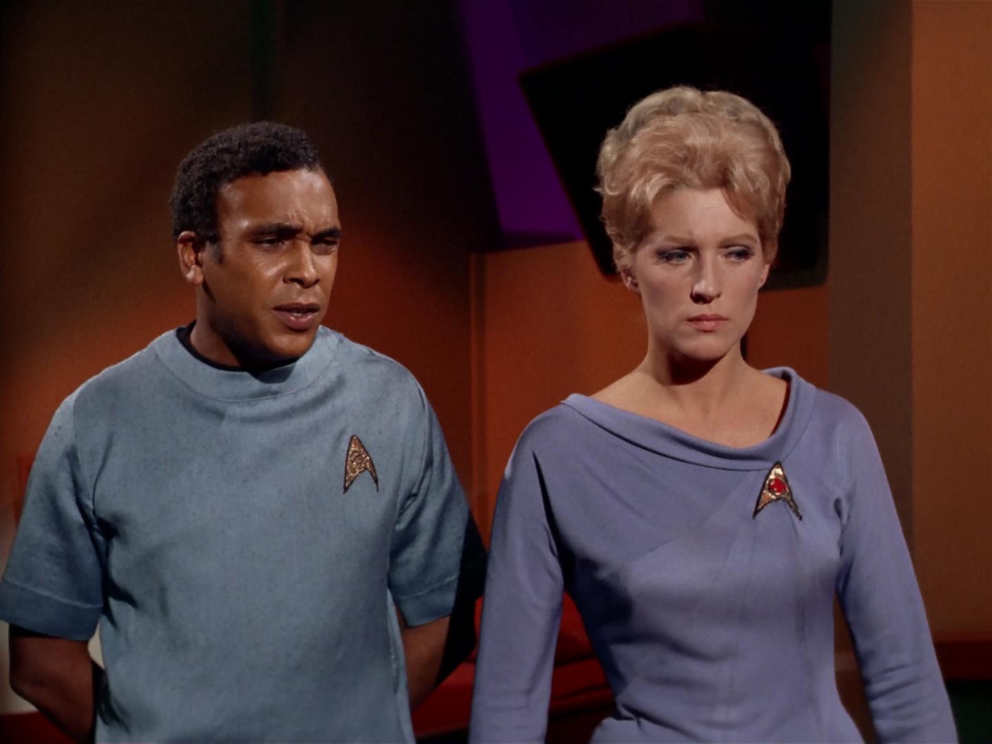 ariane179254_StarTrek_2x19_APrivateLittleWar_1163.jpg