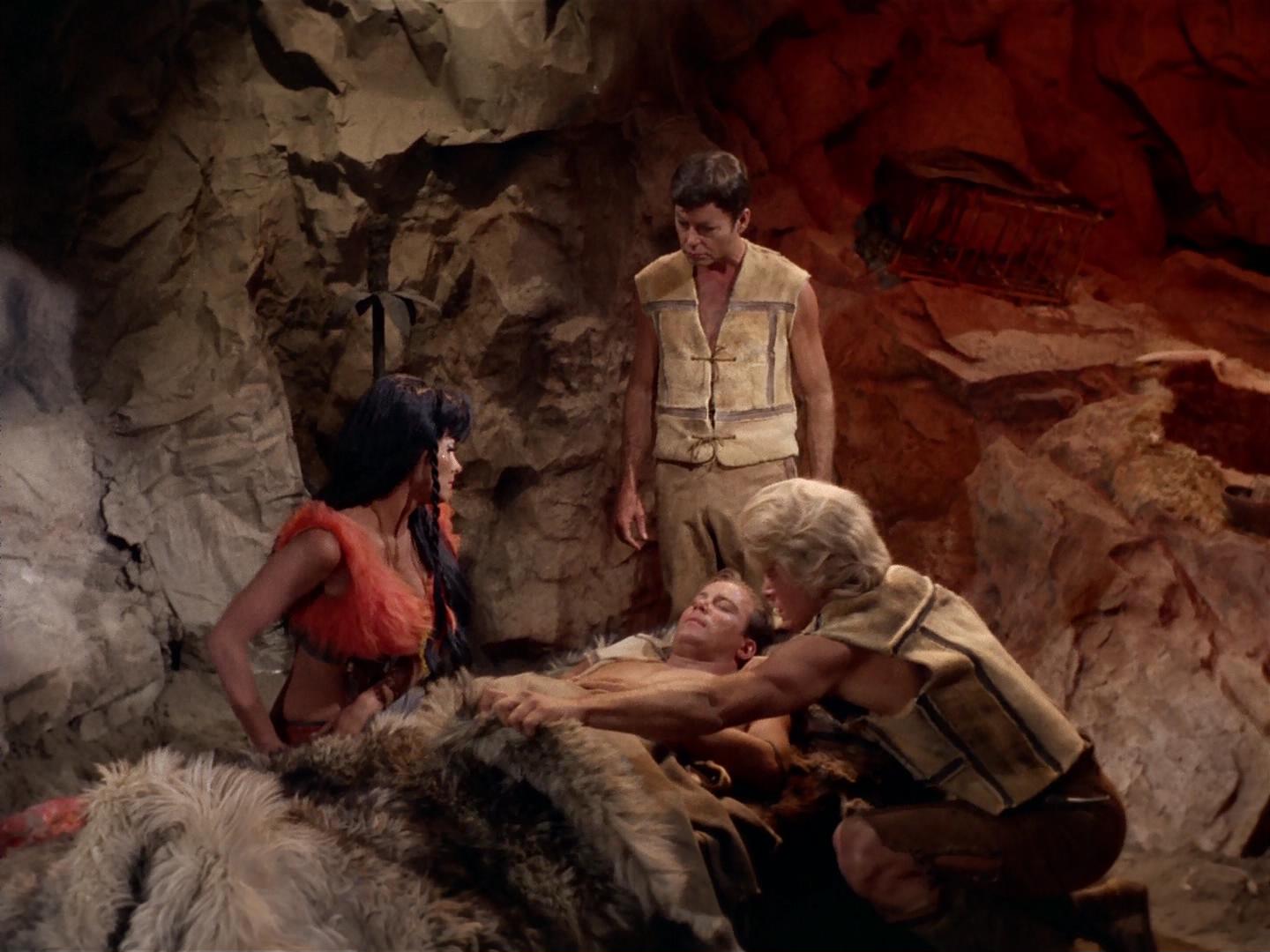 ariane179254_StarTrek_2x19_APrivateLittleWar_1204.jpg