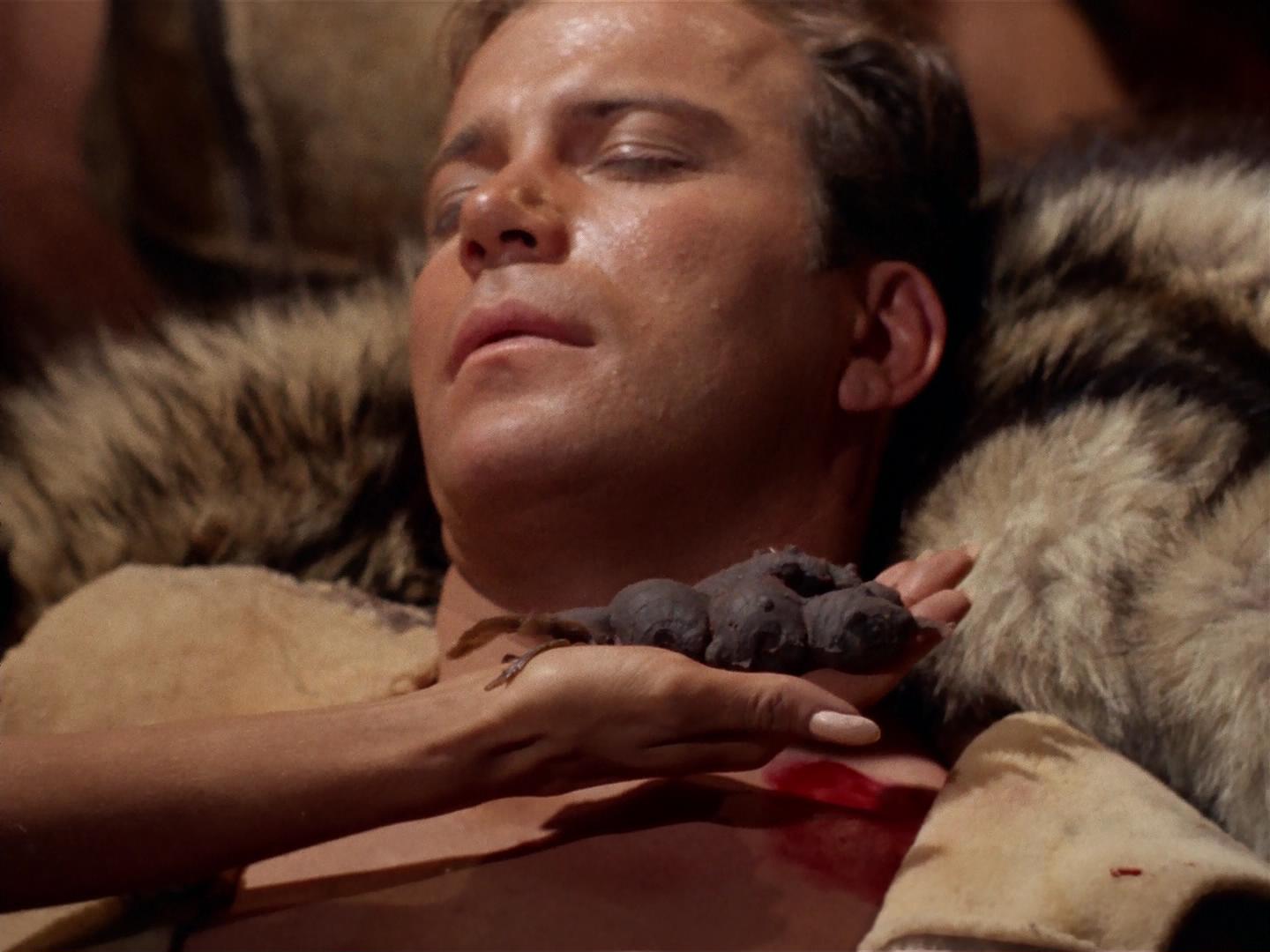 ariane179254_StarTrek_2x19_APrivateLittleWar_1211.jpg