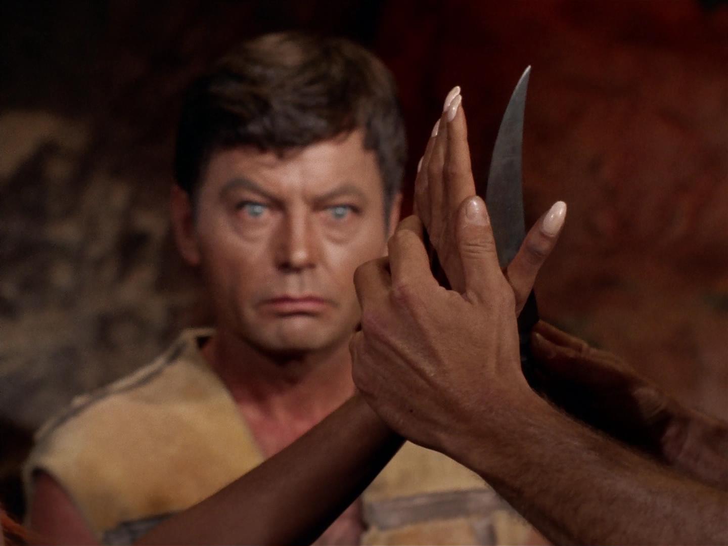 ariane179254_StarTrek_2x19_APrivateLittleWar_1233.jpg