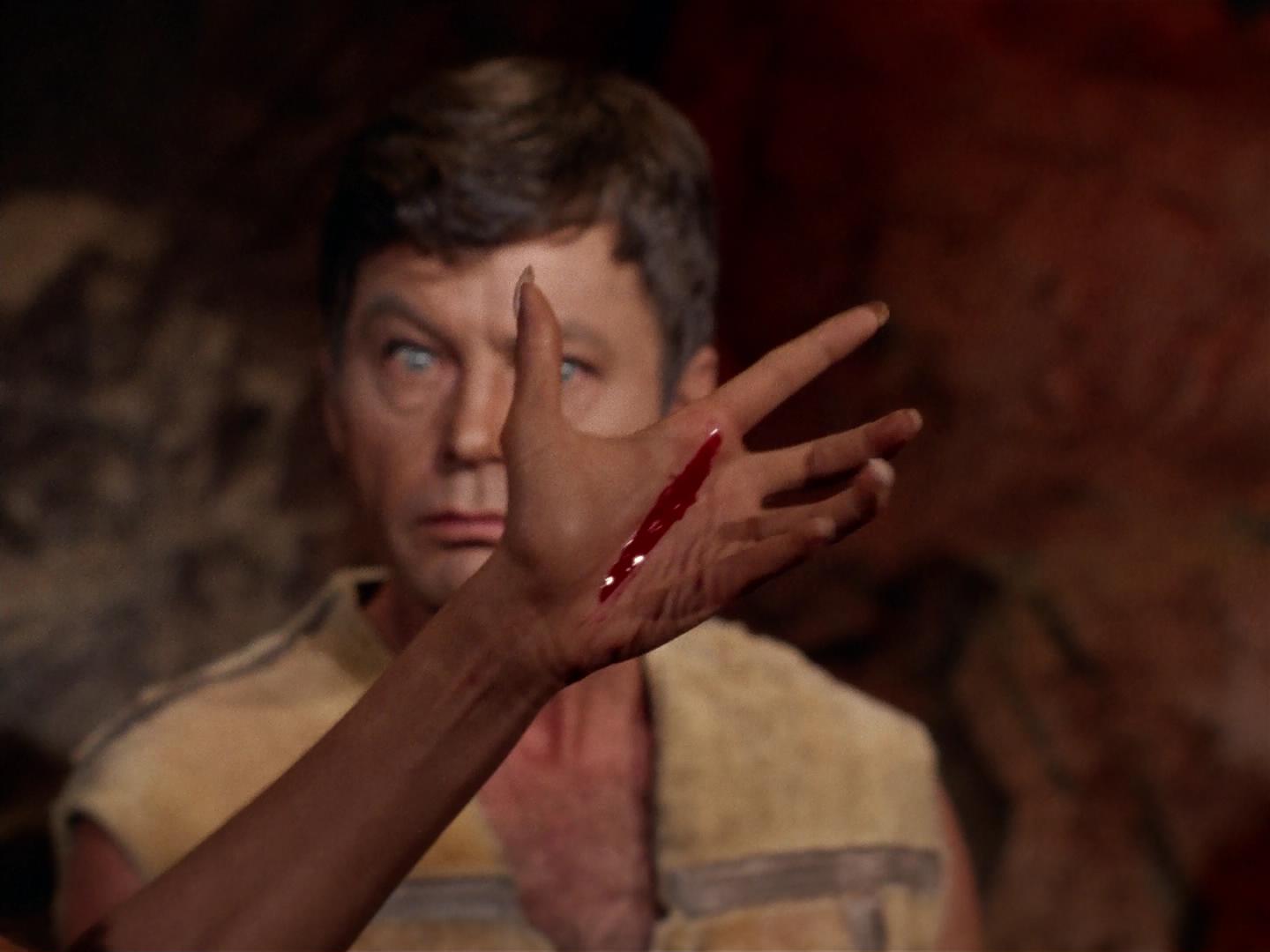 ariane179254_StarTrek_2x19_APrivateLittleWar_1237.jpg