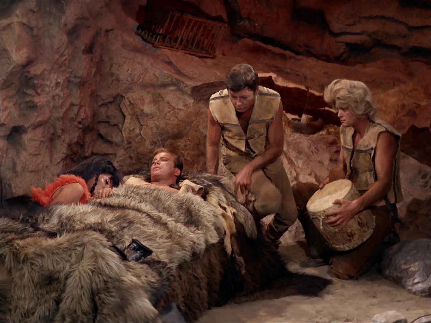 ariane179254_StarTrek_2x19_APrivateLittleWar_1365.jpg