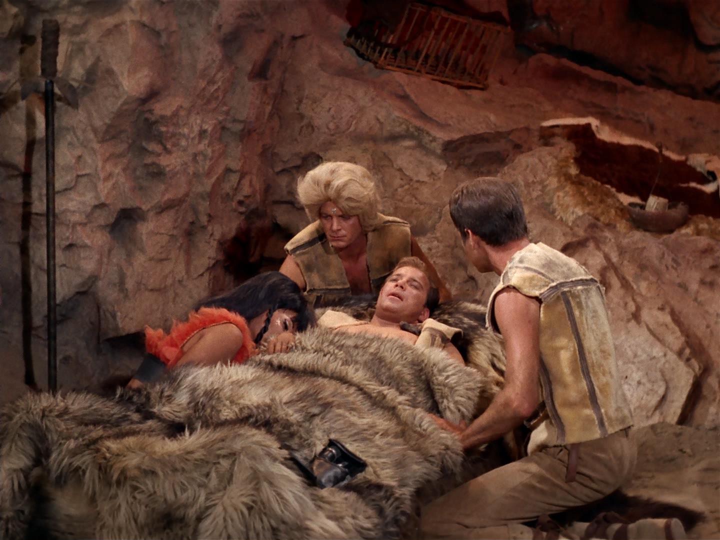 ariane179254_StarTrek_2x19_APrivateLittleWar_1371.jpg
