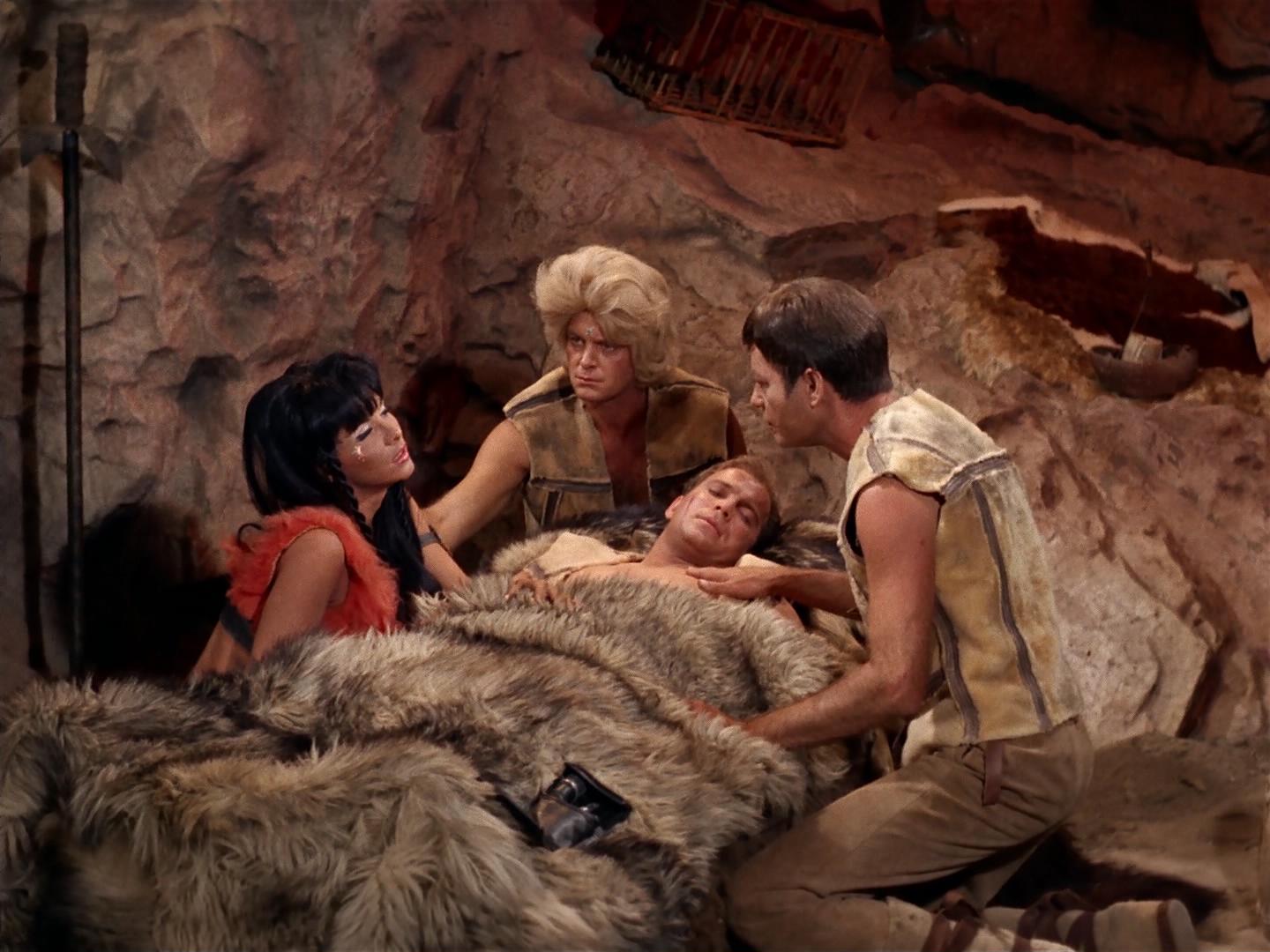 ariane179254_StarTrek_2x19_APrivateLittleWar_1413.jpg